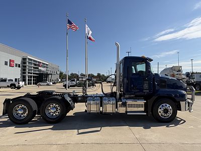 2022 Mack ANTHEM 64T