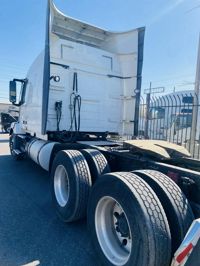 2017 Volvo VNL64T630