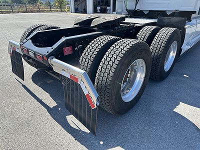 2024 Volvo VNL64T860