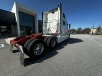 2020 Volvo VNL64T860