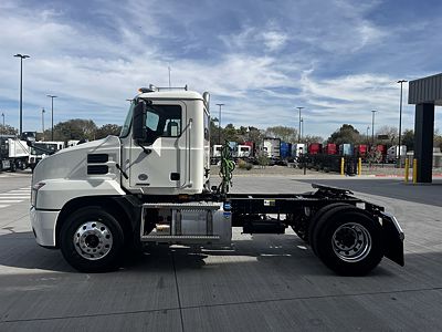 2026 Mack ANTHEM 42T