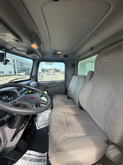 2020 Peterbilt 337