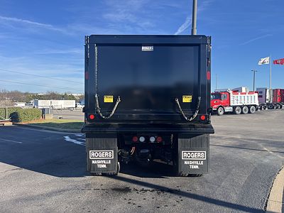 2025 Autocar DC64