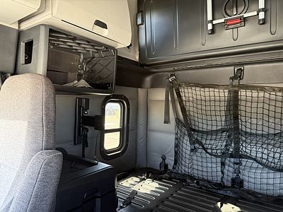 2022 Freightliner CASCADIA 126
