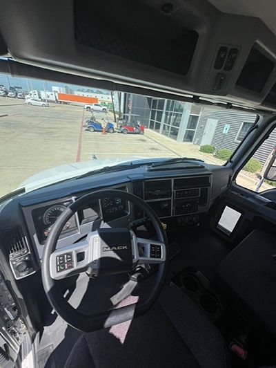 2026 Mack MD642