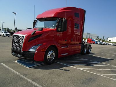 2022 Volvo VNL64T760