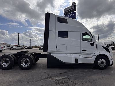 2026 Volvo VNL64T860