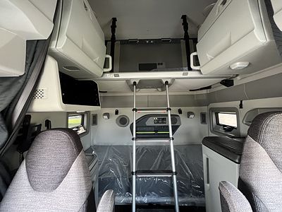 2026 Volvo VNL64T860