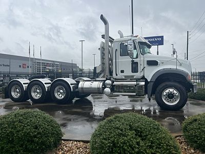 2026 Mack GRANITE 84FT