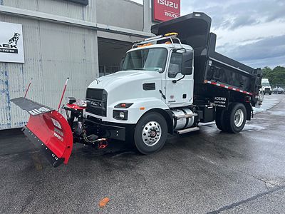2026 Mack MD742