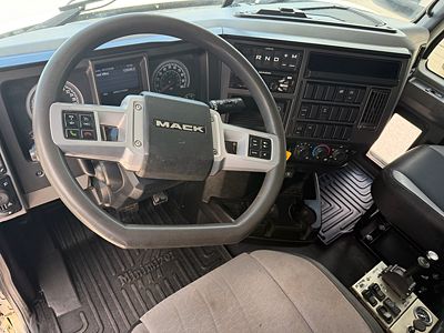 2020 Mack GRANITE 64FR