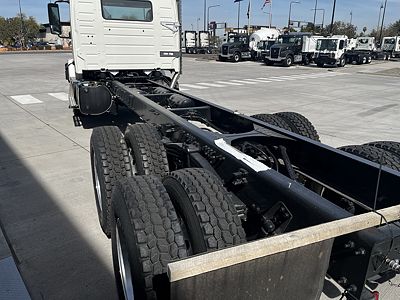 2026 Volvo VHD64F300