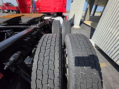 2024 Volvo VNL64T860
