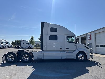 2024 Volvo VNL64T860