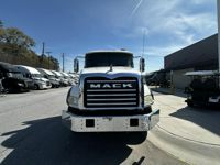 2018 Mack GRANITE GU813
