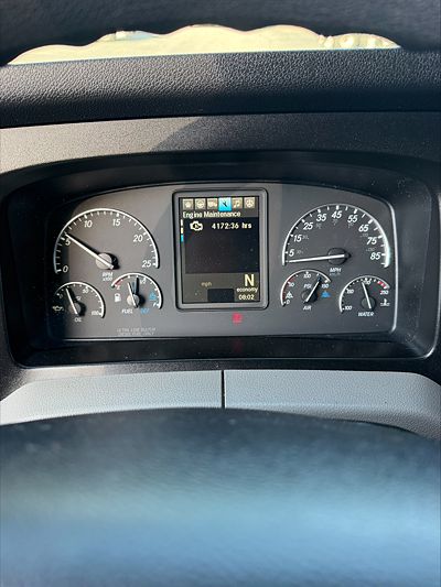 2019 Freightliner CASCADIA 126