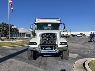 2027 Volvo VHD104F300