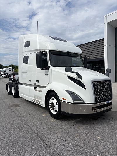 2020 Volvo VNL64T760