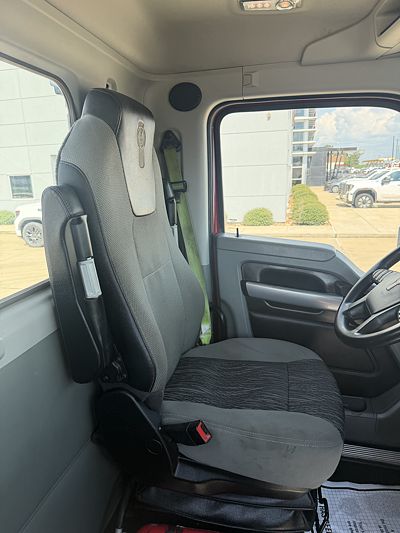 2021 Kenworth T680
