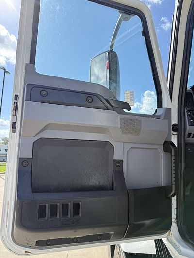 2020 Mack ANTHEM 64T