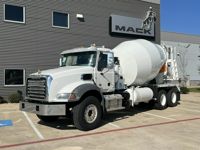 2025 Mack GRANITE 64BR