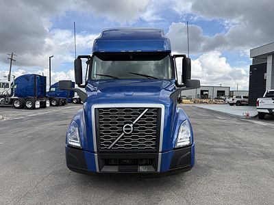 2022 Volvo VNL64T760