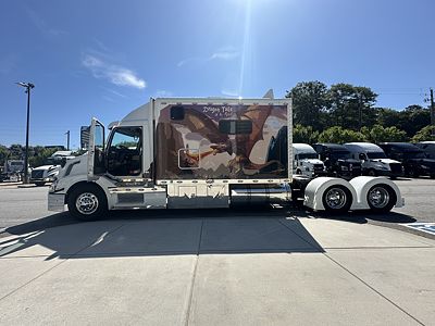 2016 Volvo VNL