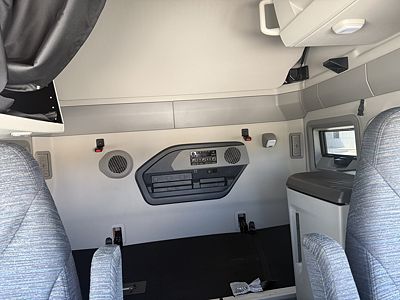 2026 Volvo VNL64T860