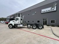 2025 Mack PINNACLE 84T