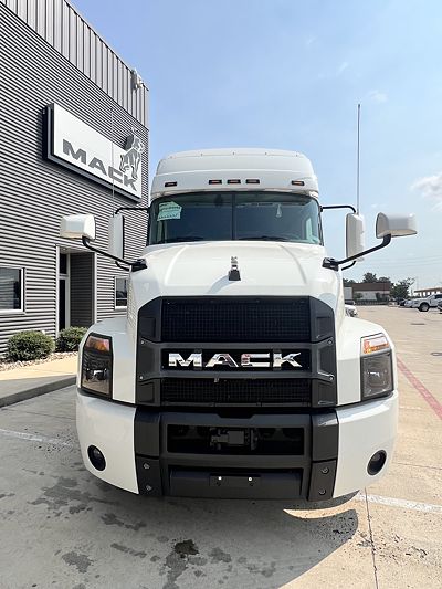 2025 Mack ANTHEM 64T