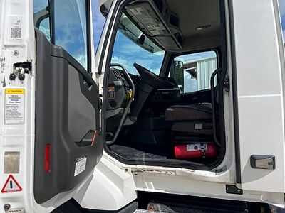 2019 Volvo VNL