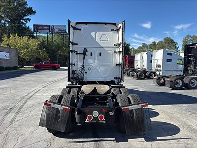 2024 Freightliner CASCADIA 126