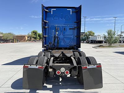 2022 Freightliner CASCADIA 126