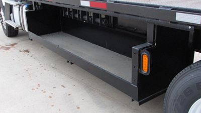 2025 Volvo VHD64B300