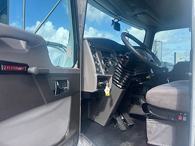 2022 Kenworth T370