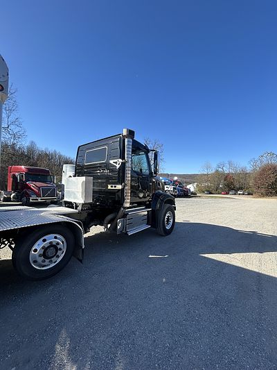 2024 Volvo VHD