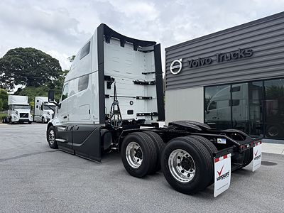2027 Volvo VNL64T860