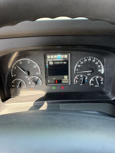 2023 Freightliner CASCADIA 126
