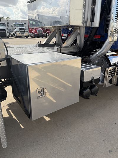 2021 Mack GRANITE 64BT