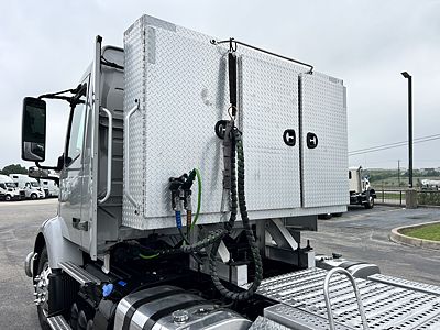 2020 Volvo VNR64T300