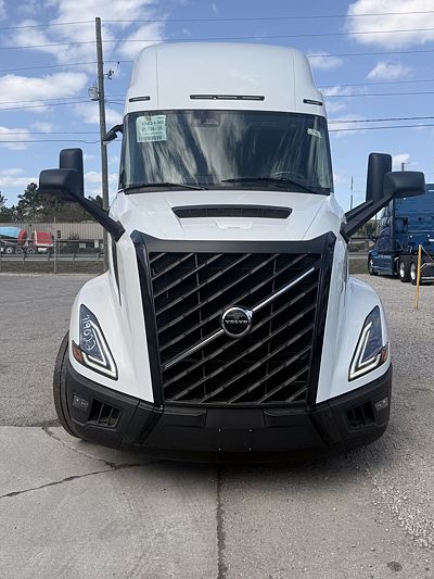 2027 Volvo VNL64T860