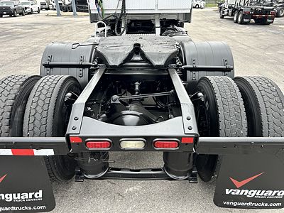2020 Volvo VNR64T300