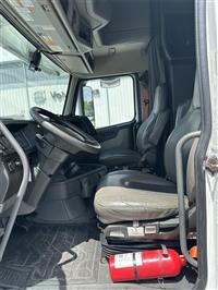 2019 Volvo VNL64T760