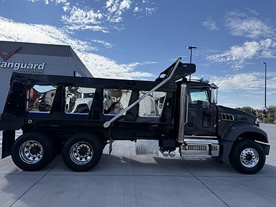 2023 Mack Granite