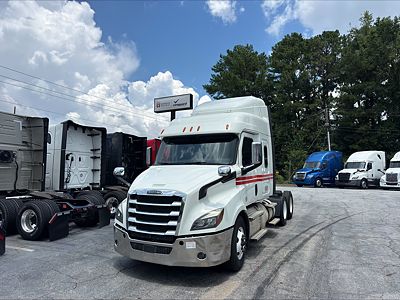 2020 Freightliner CASCADIA 126