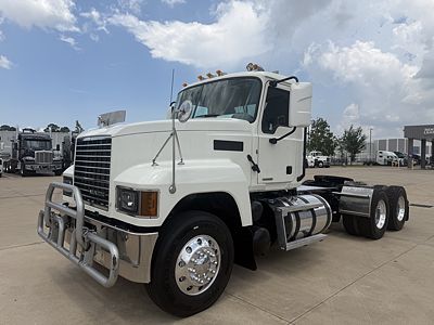2020 Mack PIN64T