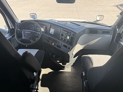 2022 Freightliner CASCADIA 126