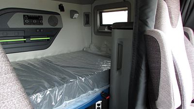2026 Volvo VNL64T660