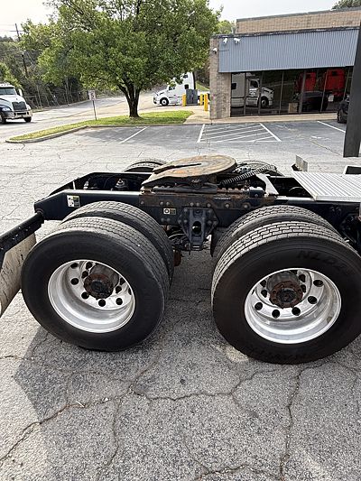 2023 Peterbilt 579
