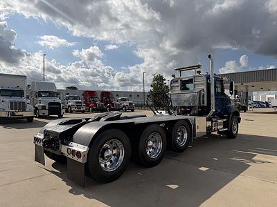 2021 Mack GRANITE 64BT